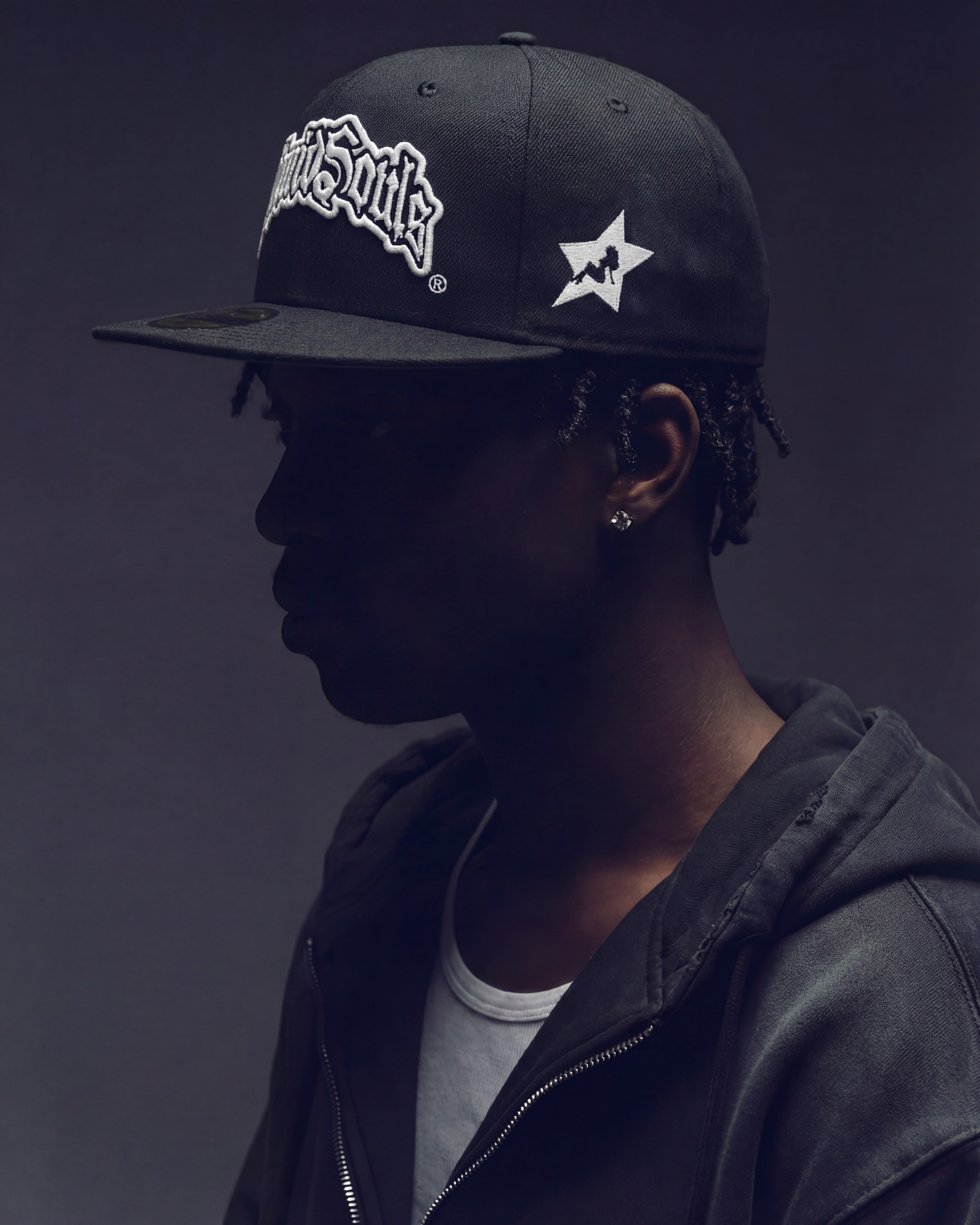 timidsouls® Feather Snapback